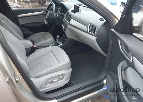 2016 Audi Q3 2.0T Premium Plus z USA, uszkodzony, nr VIN WA1EFCFS6GR008537